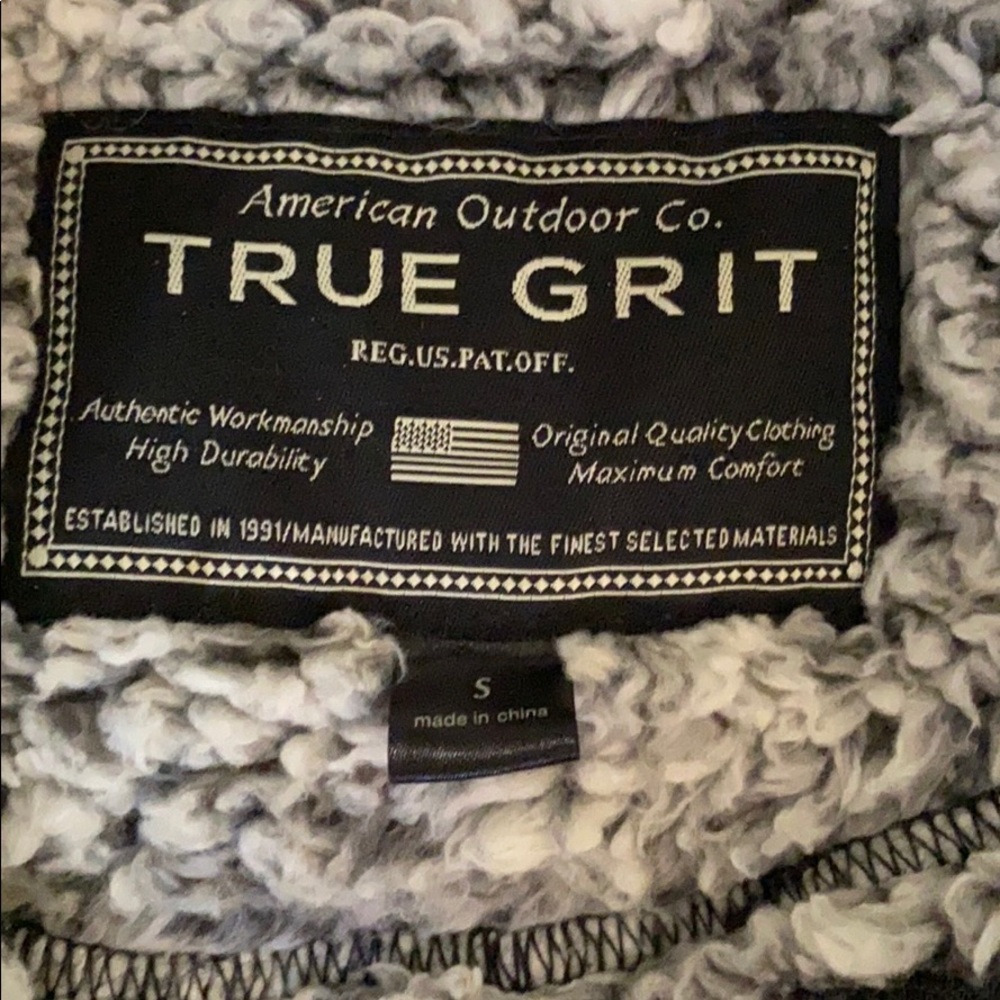 True Grit Size Small - Picture 2 of 3